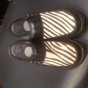 Ariat clogs